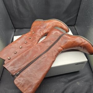 Born Women's Lace Up Boots‎ - Brown